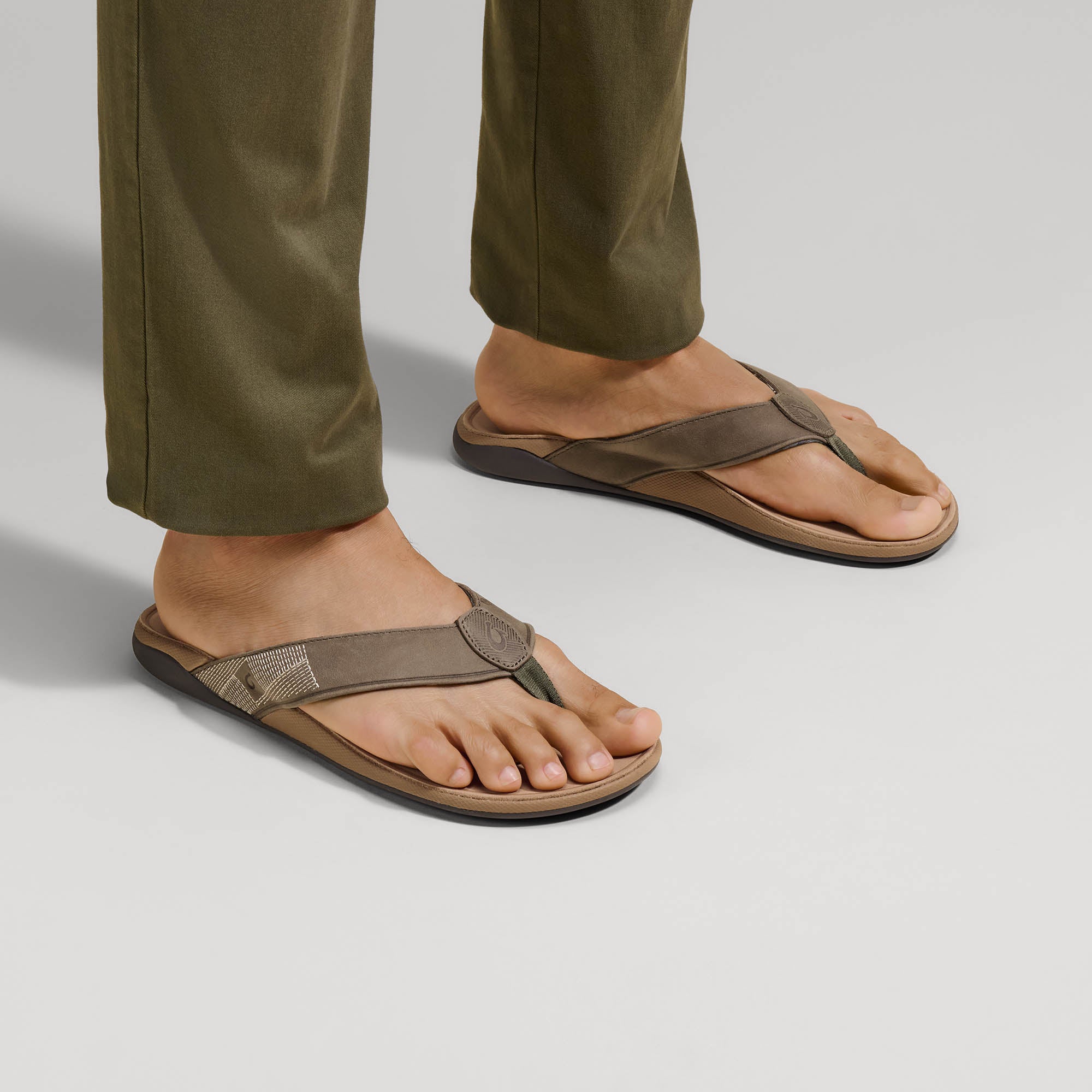 Alternative view of Tuahine - Hunter / Golden Sand