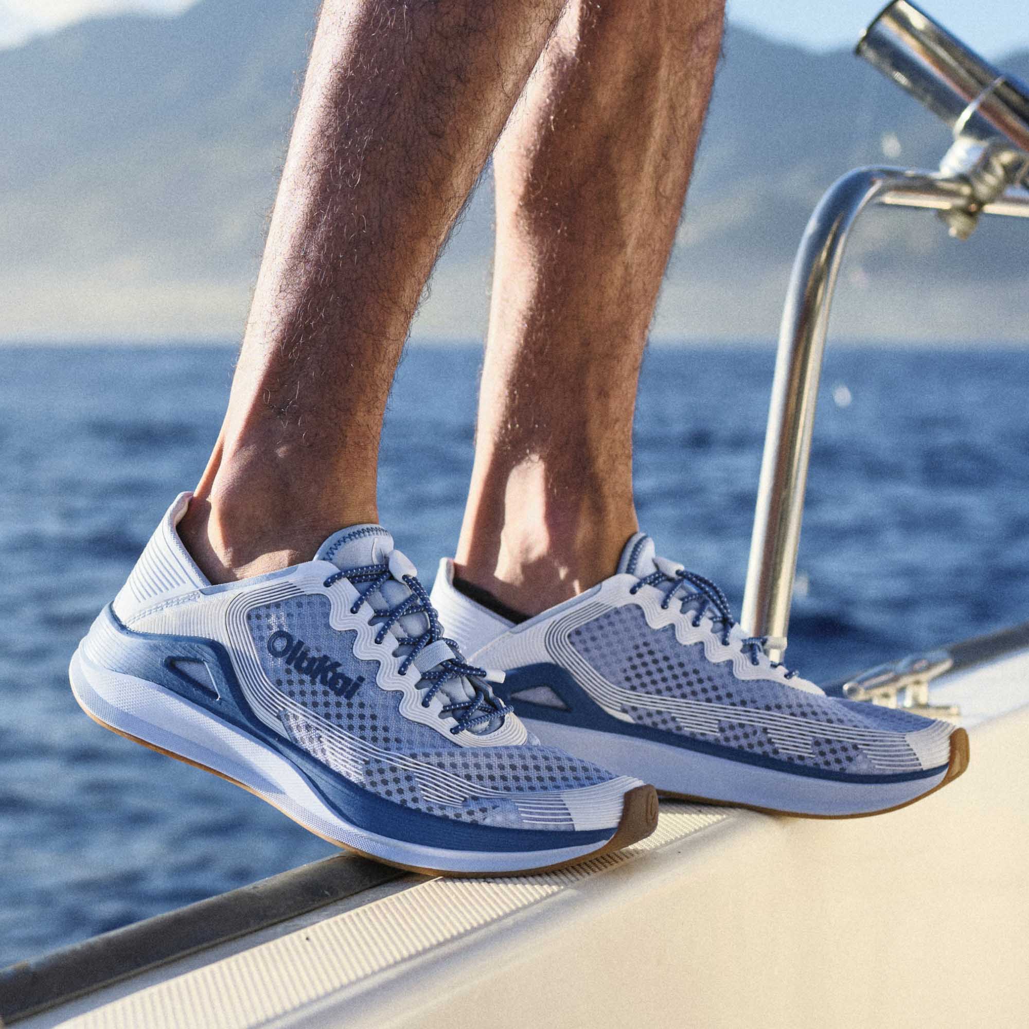 Alternative view of Ahi - Blue Pearl / White Sand