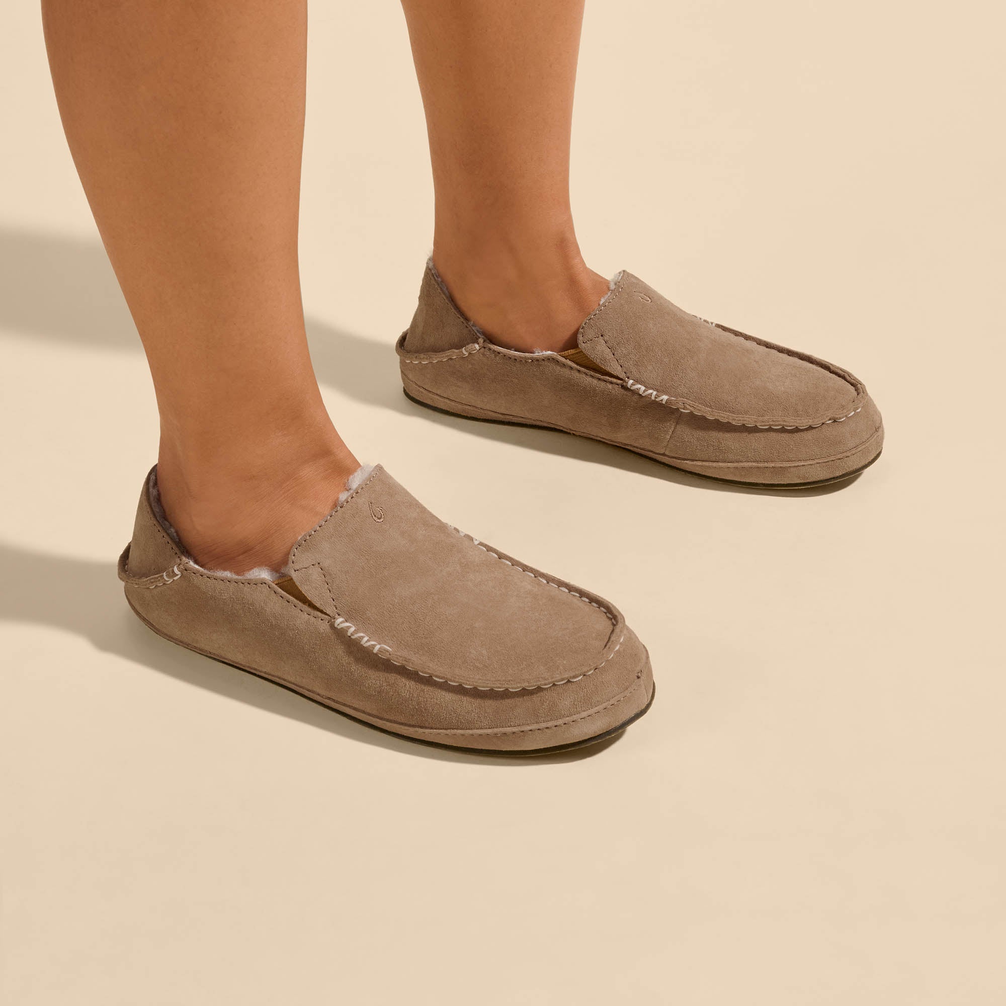Alternative view of Nohea Slipper - Tan