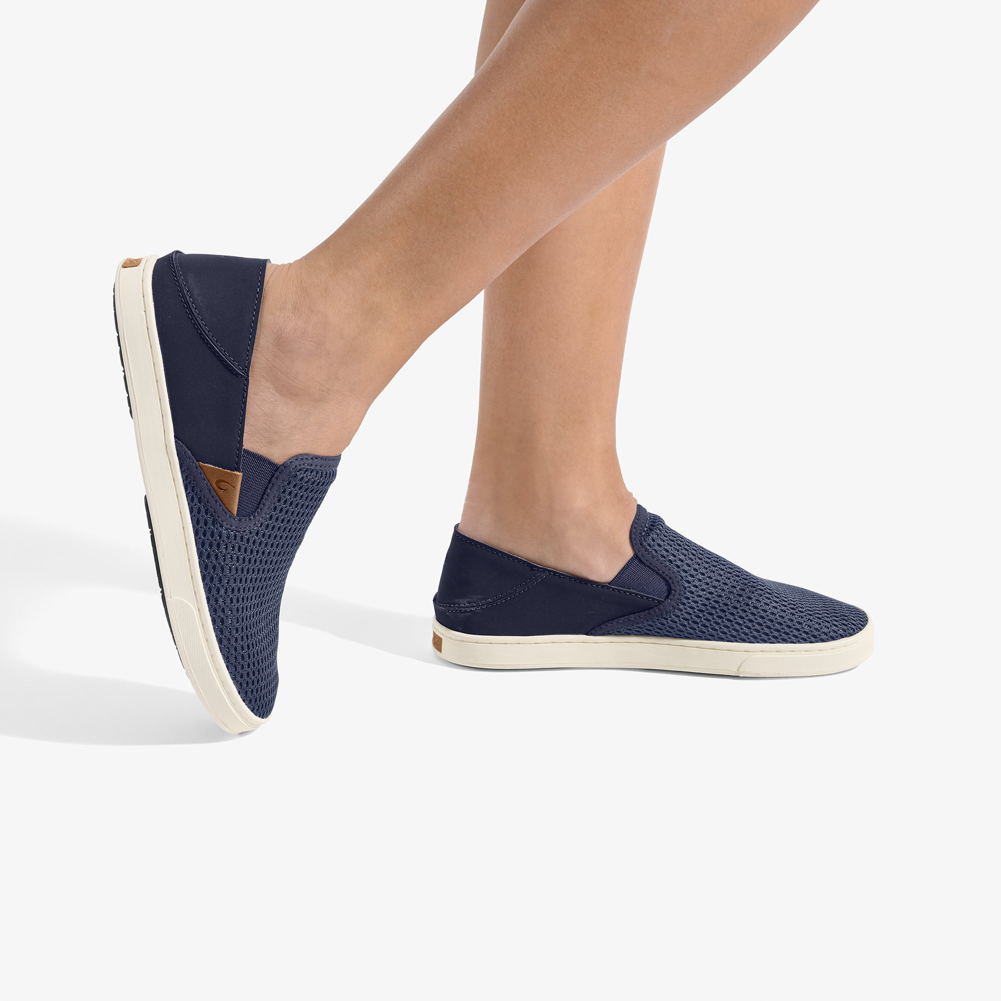 Alternative view of Pehuea - Trench Blue