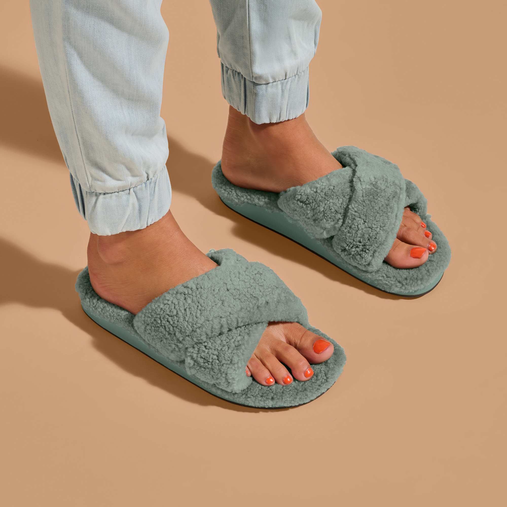 Alternative view of Hila Heu - Muted Green