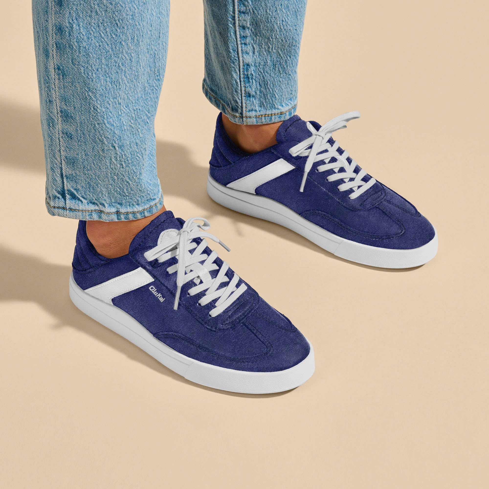 Alternative view of Hā'upu - Navy / Off White